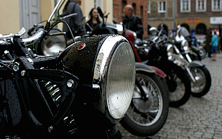 Stare motocykle na wystawie zabytkowych pojazdów w Elblągu